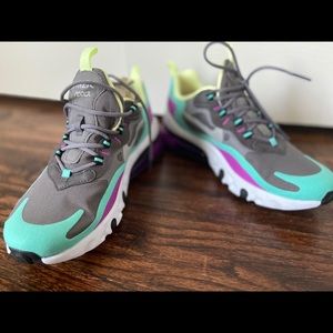 Nike Air Max 270 React